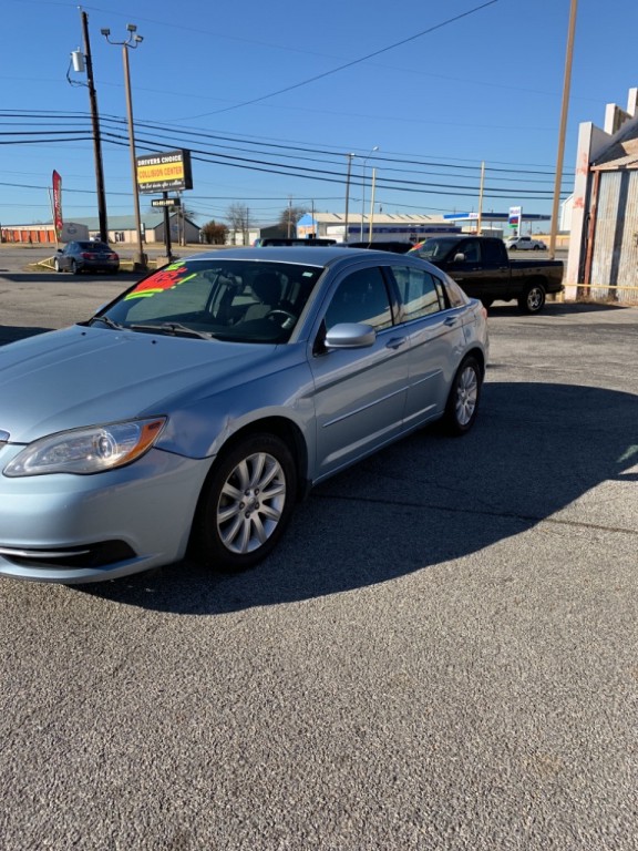 2012 Chrysler 200 Image 16