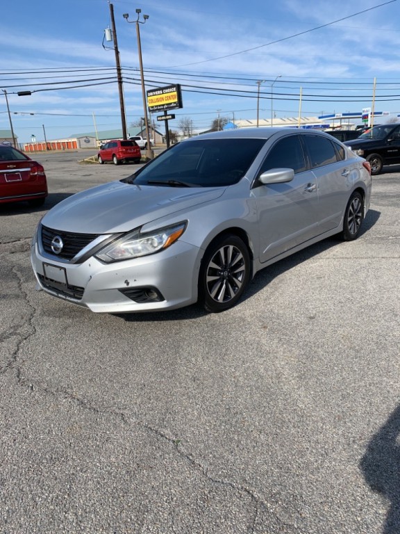 2016 Nissan Altima Image 4