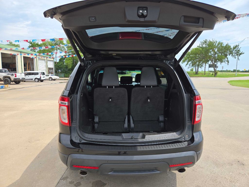 2013 Ford Explorer Image 11