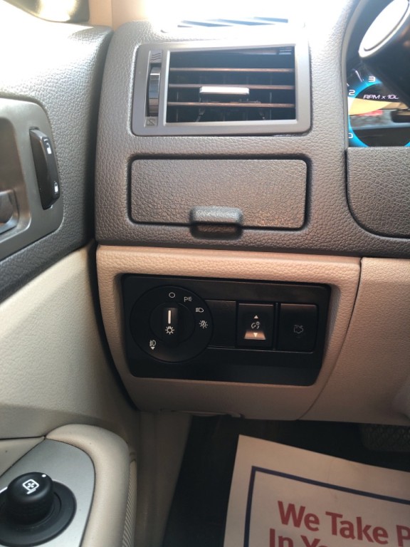 2012 Ford Fusion Image 6