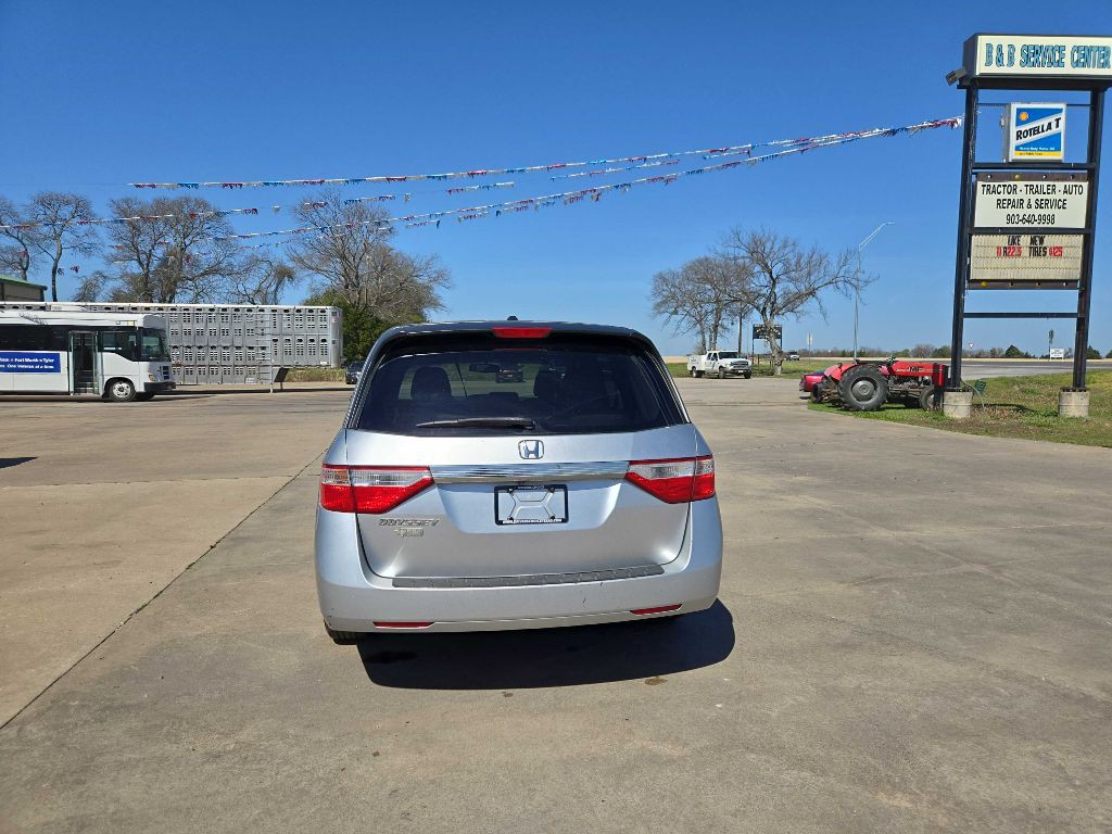 2011 Honda Odyssey Image 6