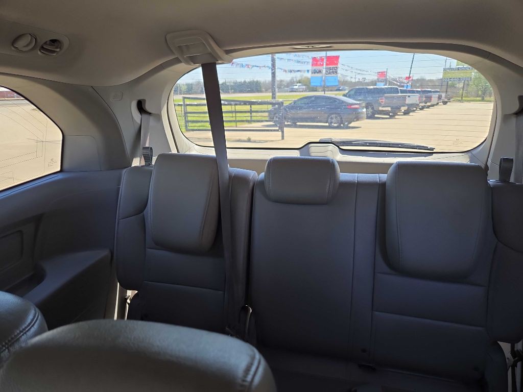 2011 Honda Odyssey Image 11