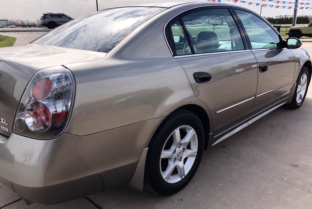 2005 Nissan Altima Image 7