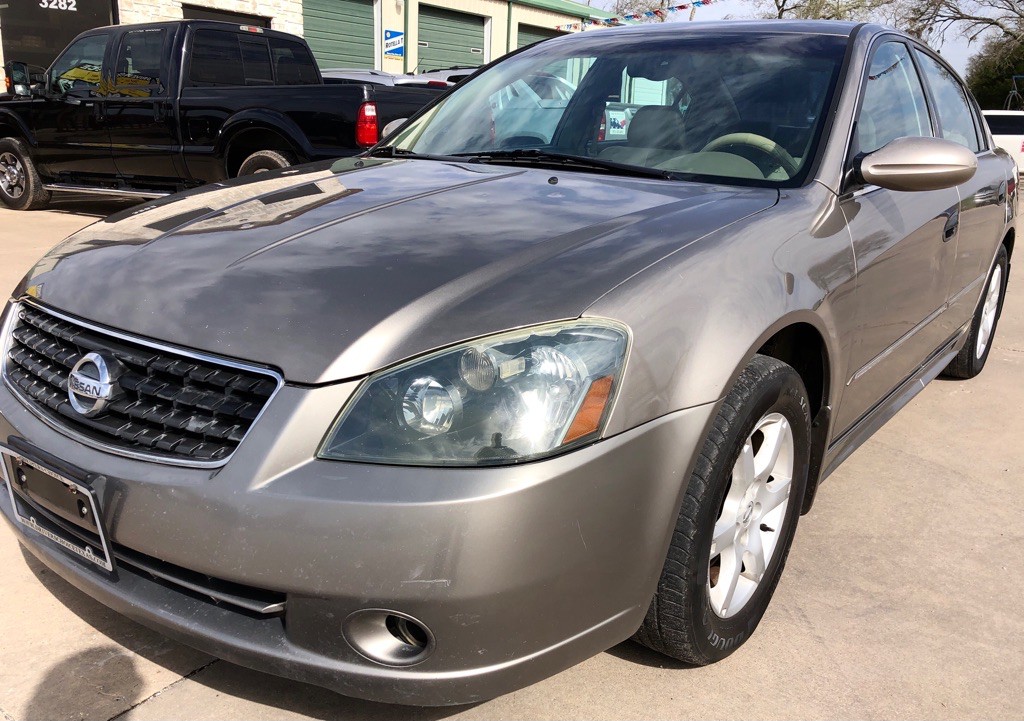 2005 Nissan Altima Image 12