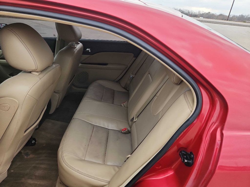 2010 Ford Fusion Image 11