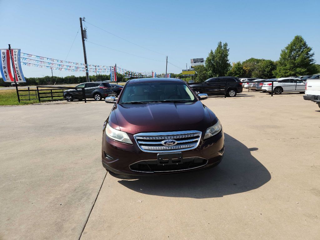 2010 Ford Taurus Image 3