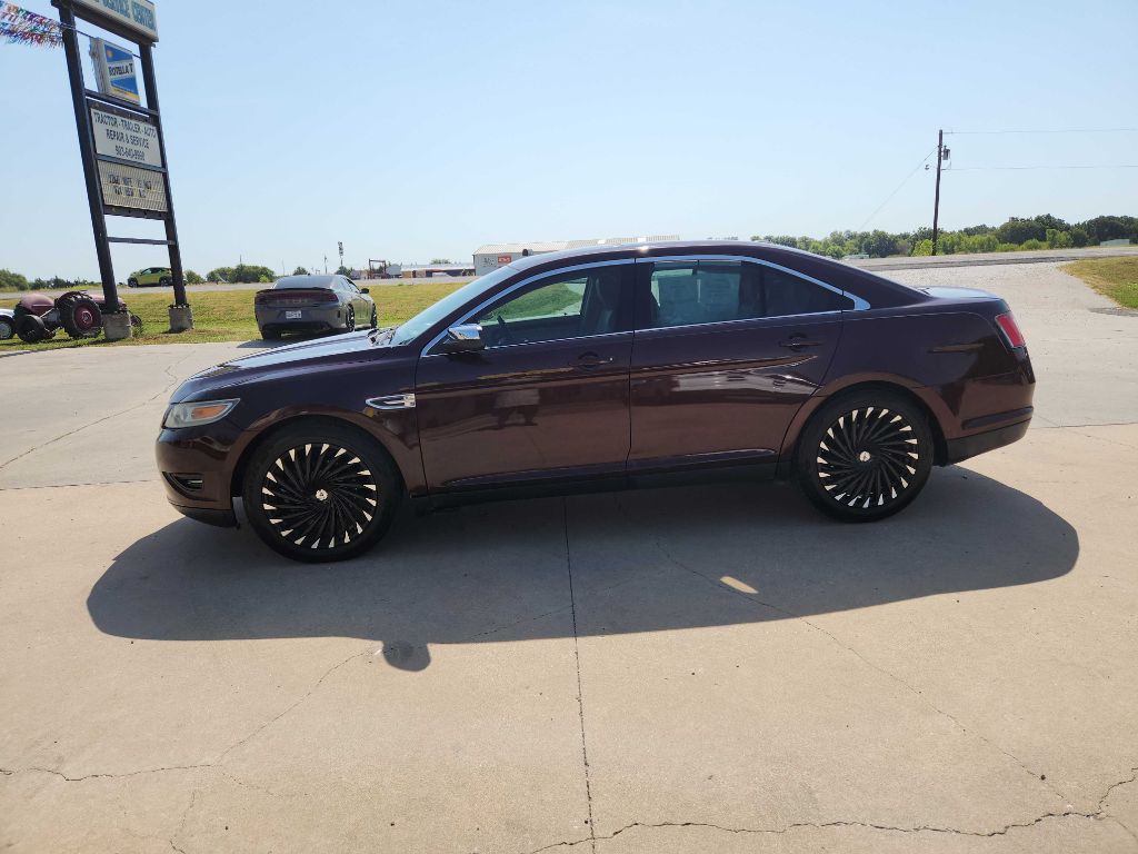 2010 Ford Taurus Image 5