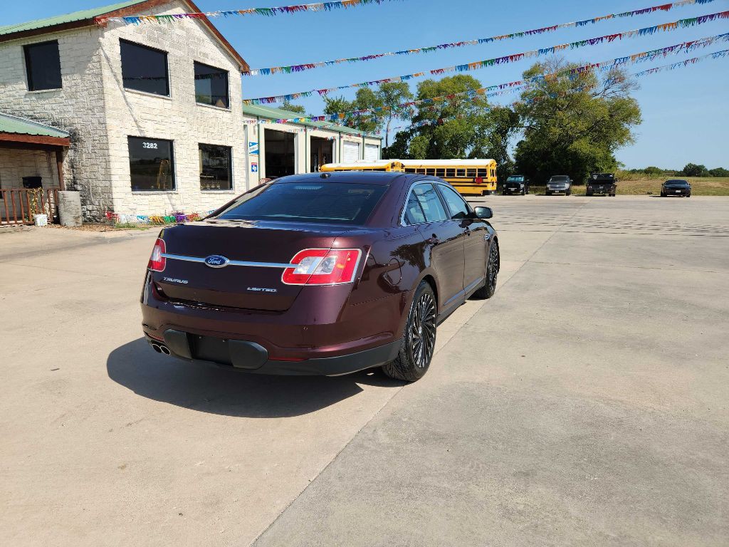 2010 Ford Taurus Image 8