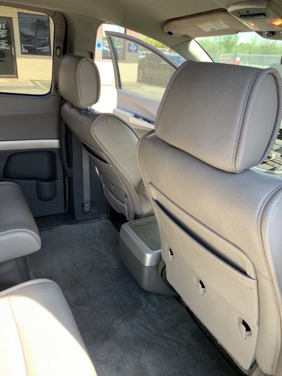 2008 Nissan Quest Image 16