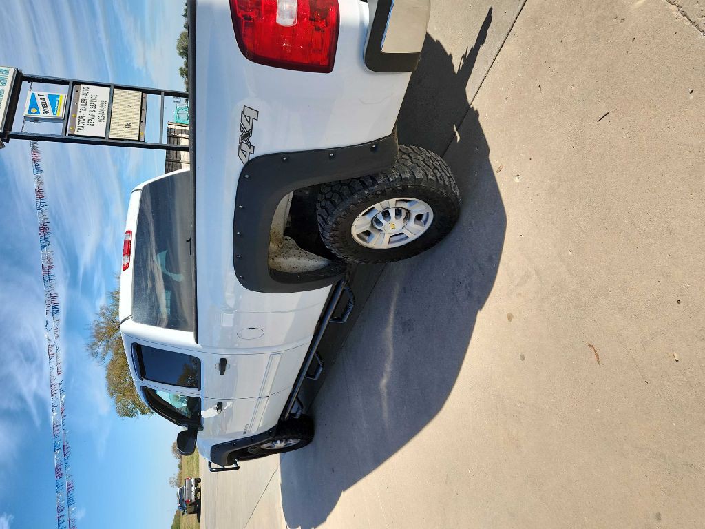 2010 Chevrolet Silverado 1500 Image 4