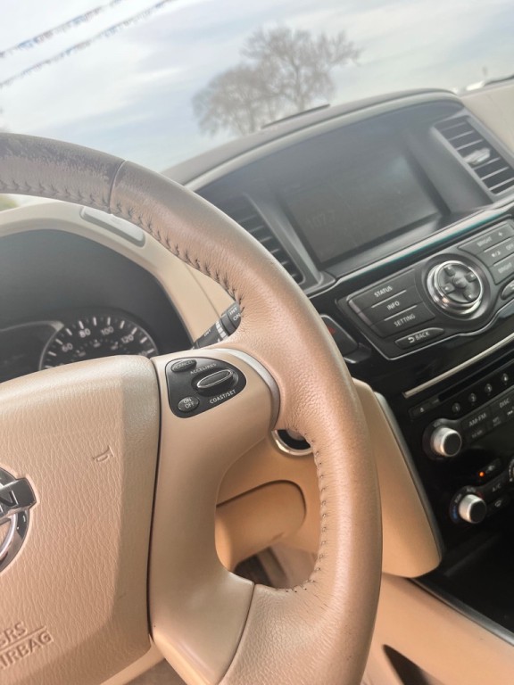 2015 Nissan Pathfinder Image 3