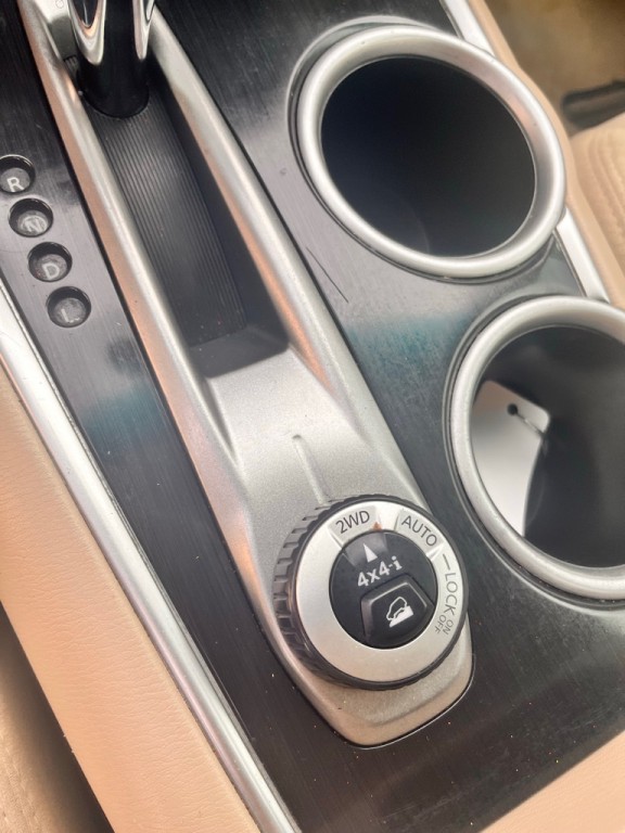 2015 Nissan Pathfinder Image 4