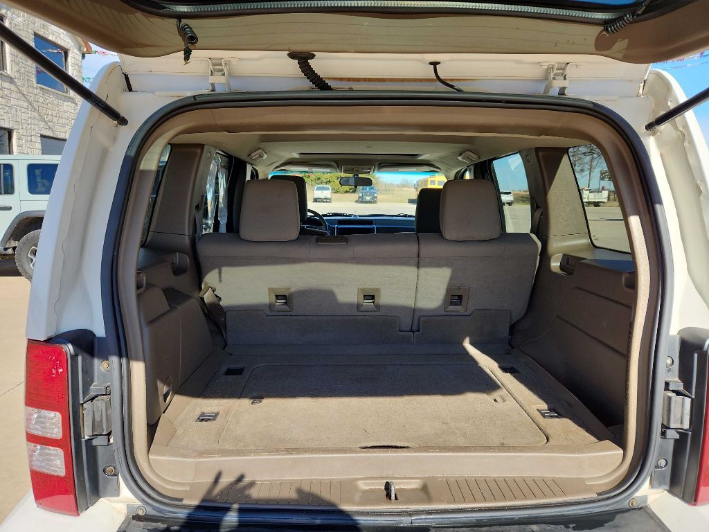 2009 Jeep Liberty Image 11