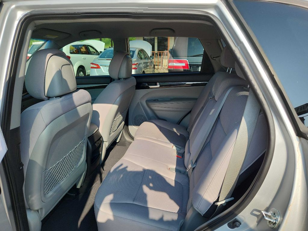 2015 Kia Sorento Image 9