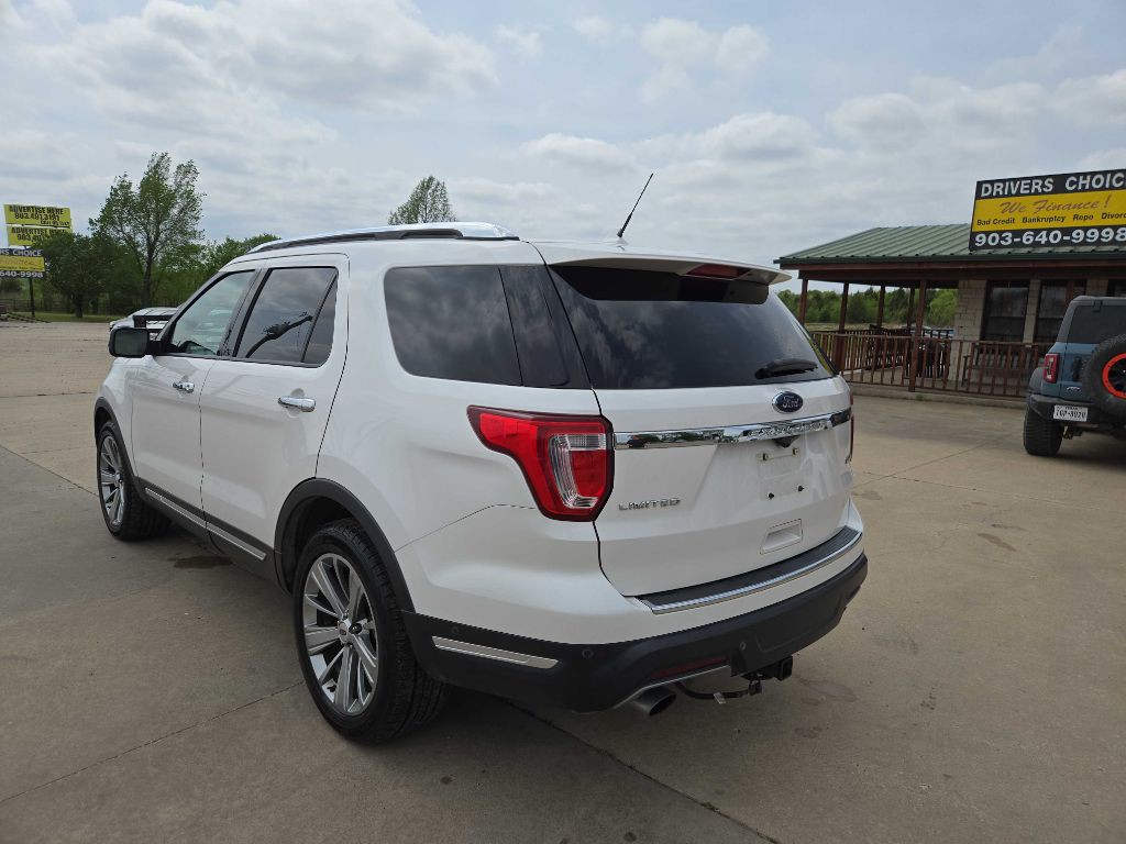 2018 Ford Explorer Image 2