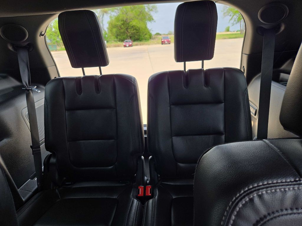 2018 Ford Explorer Image 11