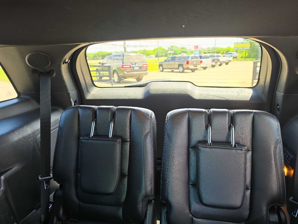 2016 Ford Explorer Image 10