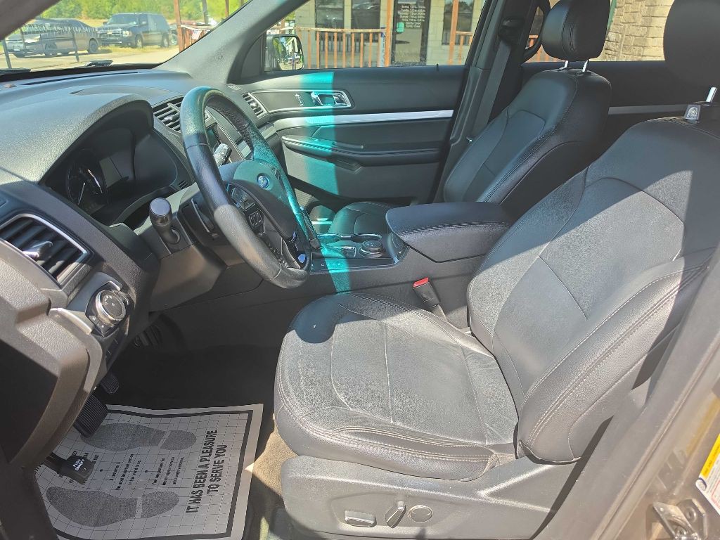2017 Ford Explorer Image 10