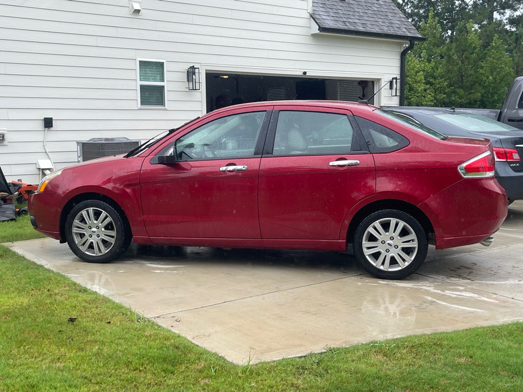 2011 Ford Focus Image 7