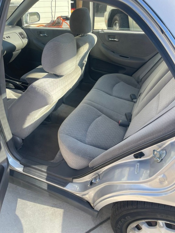 2002 Honda Accord Image 2