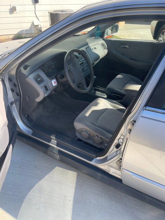 2002 Honda Accord Image 6