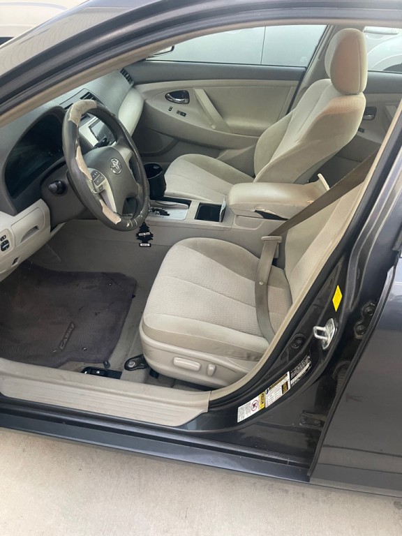 2011 Toyota Camry Image 3