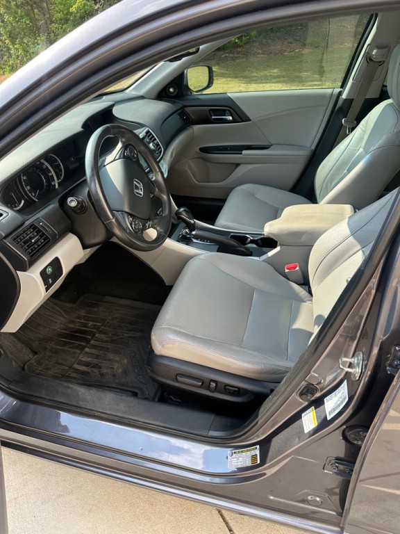 2013 Honda Accord Image 2
