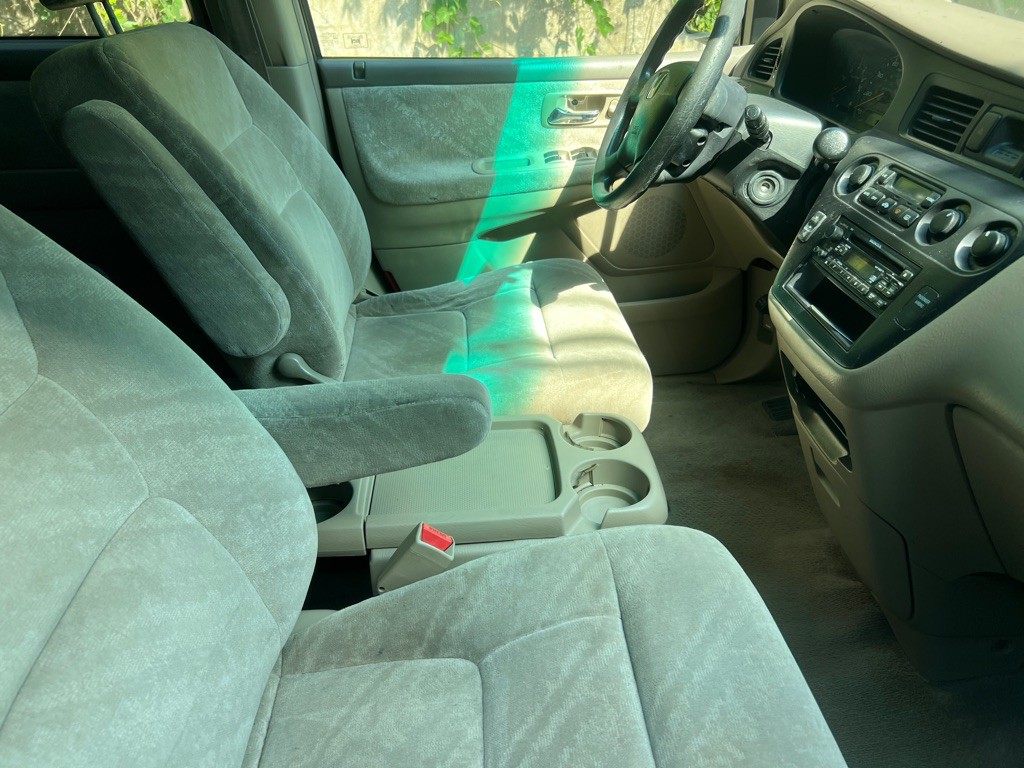 2004 Honda Odyssey Image 9