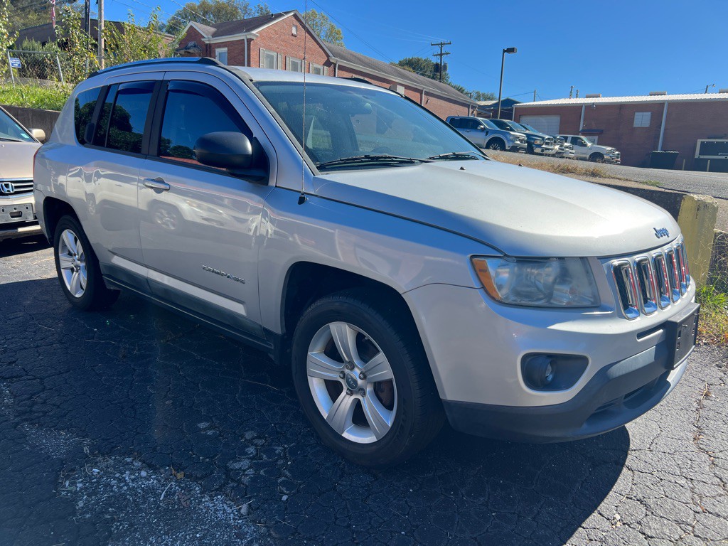 2011 Jeep Compass Image 6
