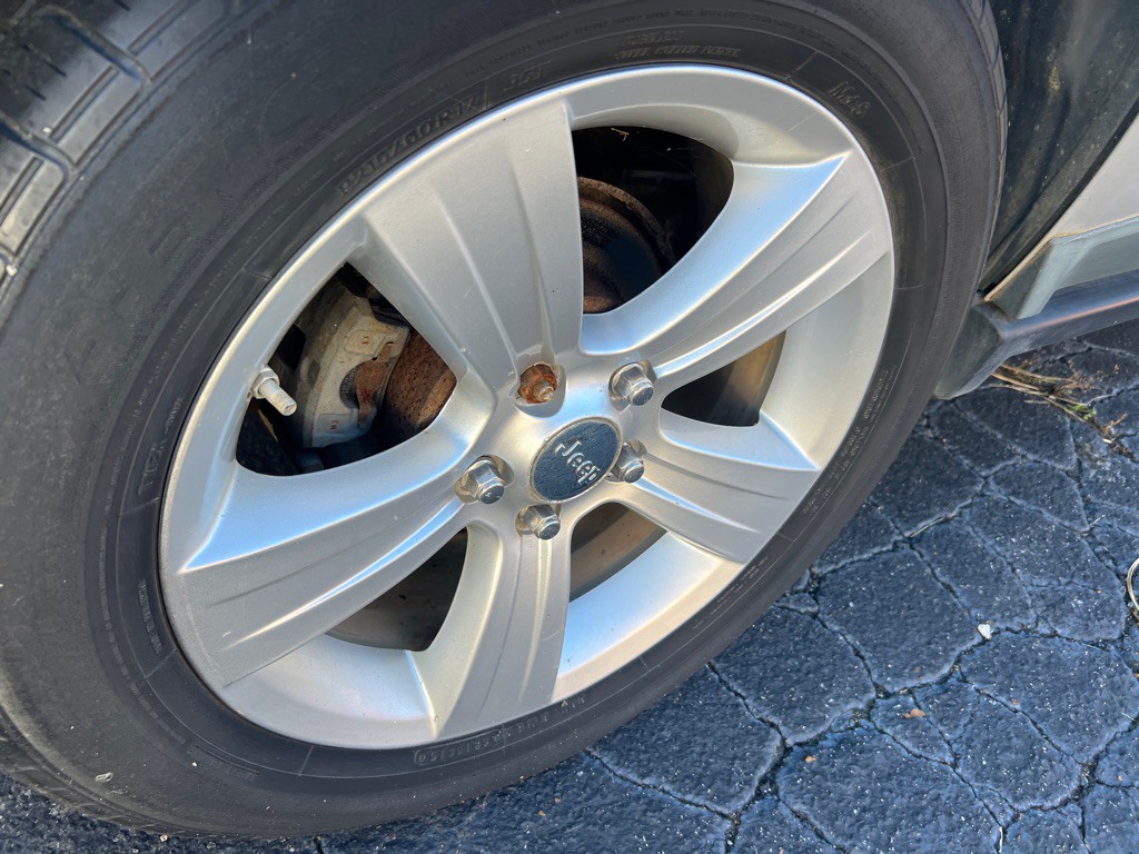 2011 Jeep Compass Image 7