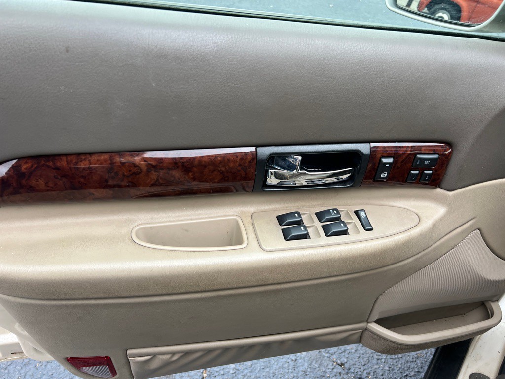 2000 Lincoln LS Image 16