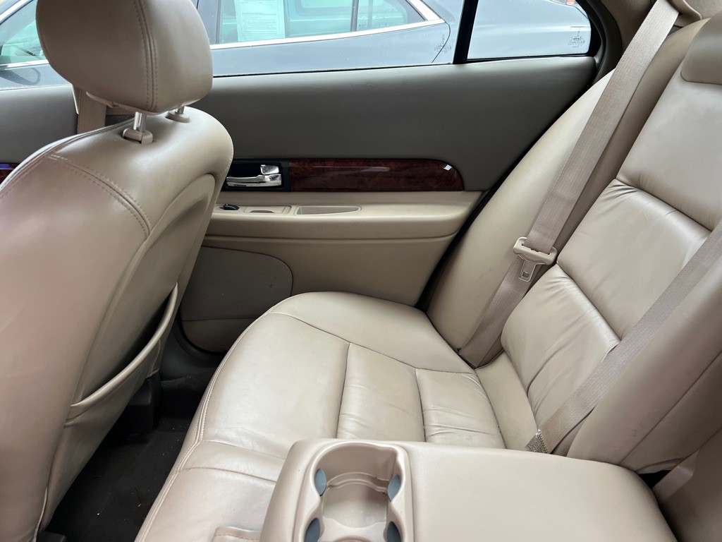 2000 Lincoln LS Image 19