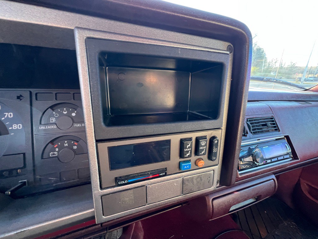 1989 GMC Sierra 1500 Image 16