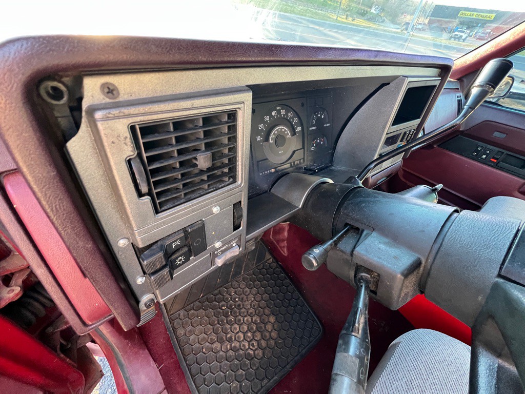 1989 GMC Sierra 1500 Image 17