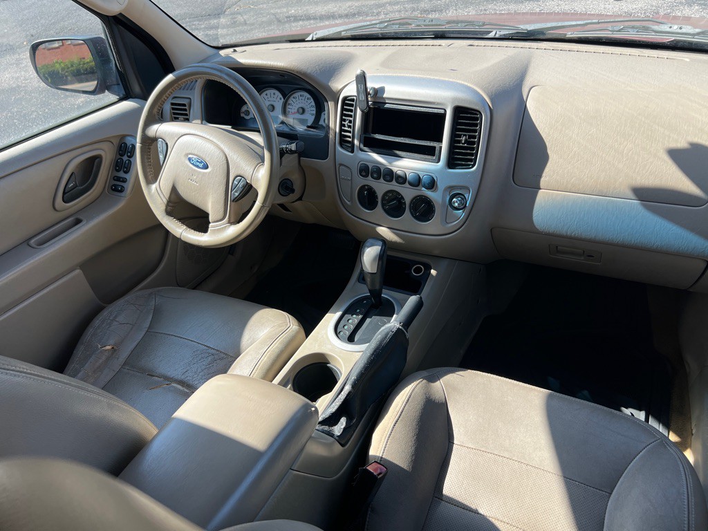 2007 Ford Escape Image 11