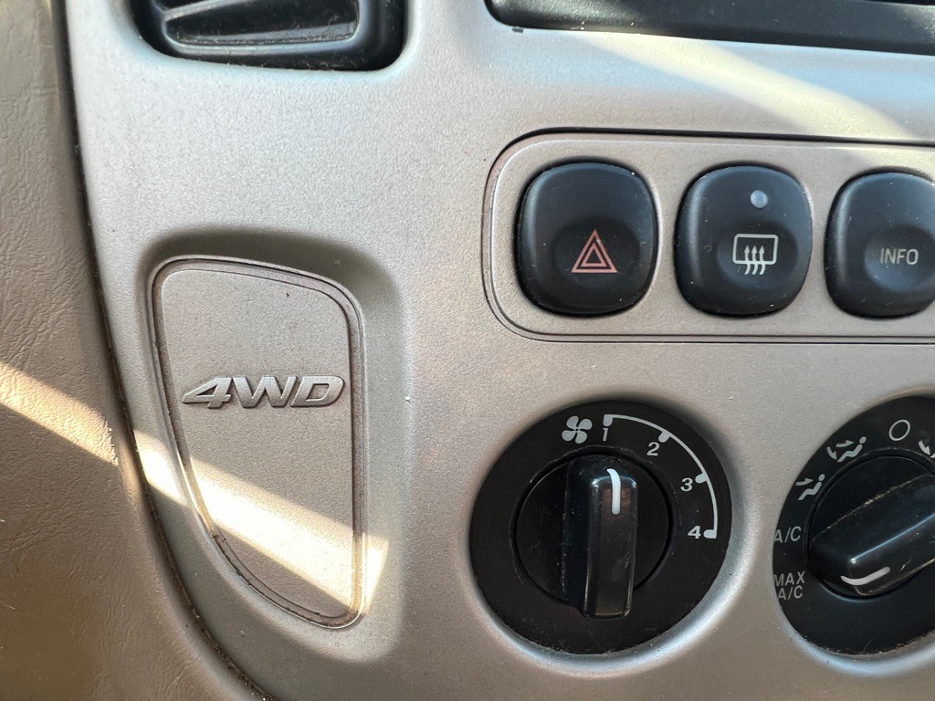 2007 Ford Escape Image 15