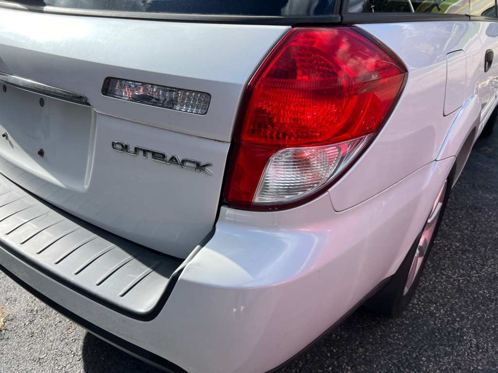 2008 Subaru Outback Image 6