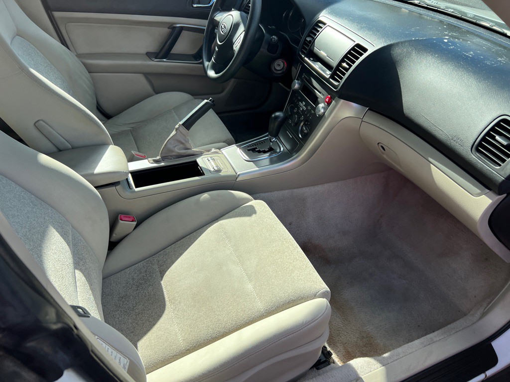 2008 Subaru Outback Image 12