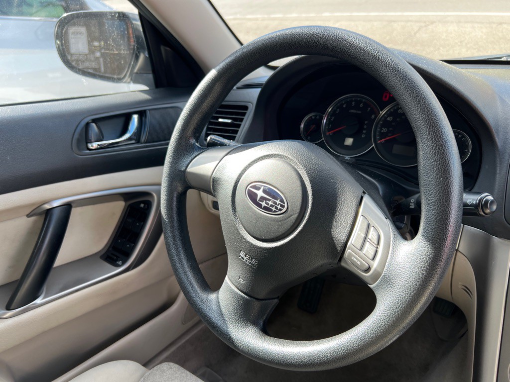 2008 Subaru Outback Image 16