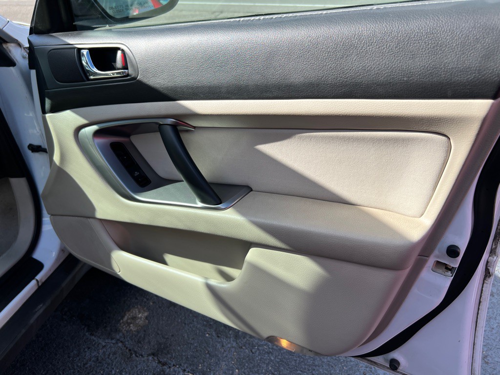 2008 Subaru Outback Image 18