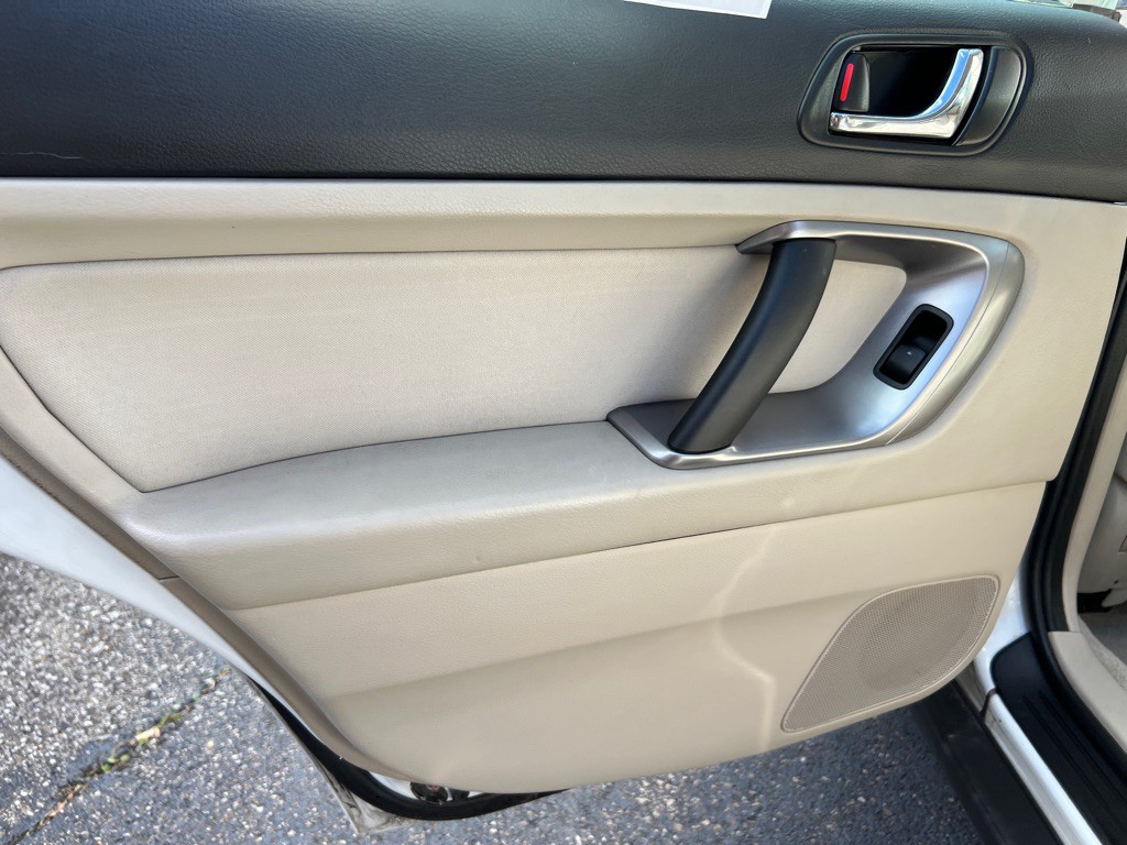 2008 Subaru Outback Image 23