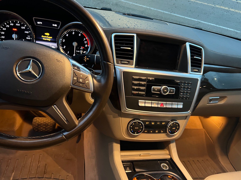 2014 Mercedes-Benz GL-Class Image 22
