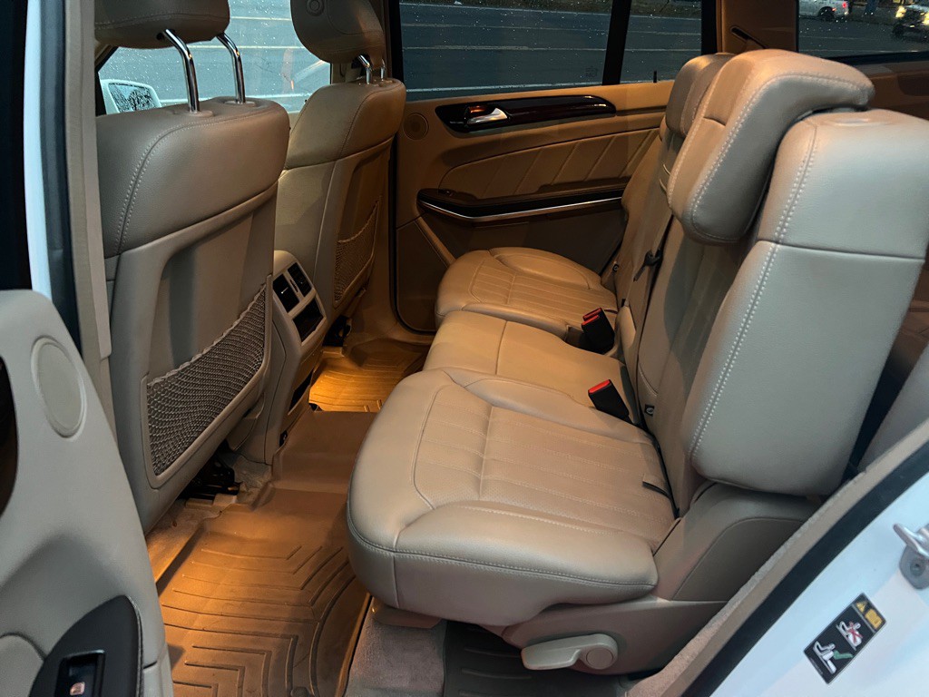 2014 Mercedes-Benz GL-Class Image 26