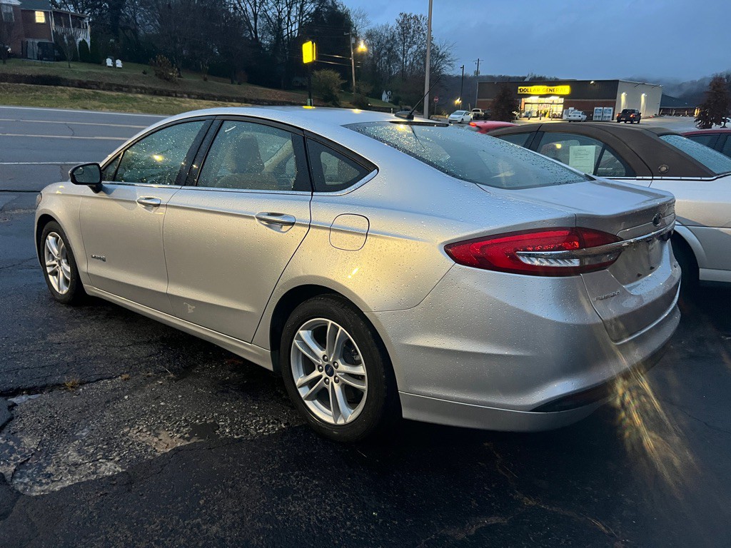 2018 Ford Fusion Image 9