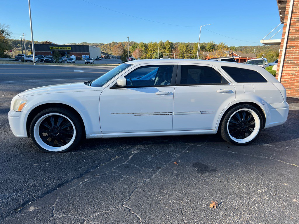 2007 Dodge Magnum Image 6