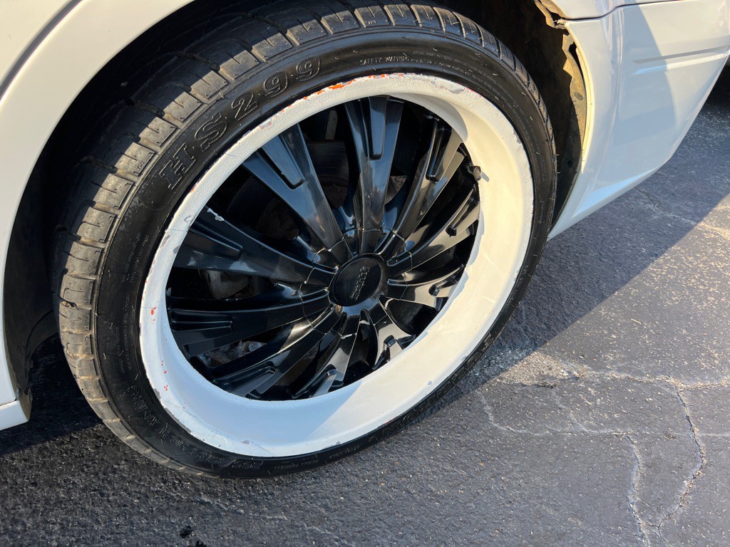 2007 Dodge Magnum Image 7