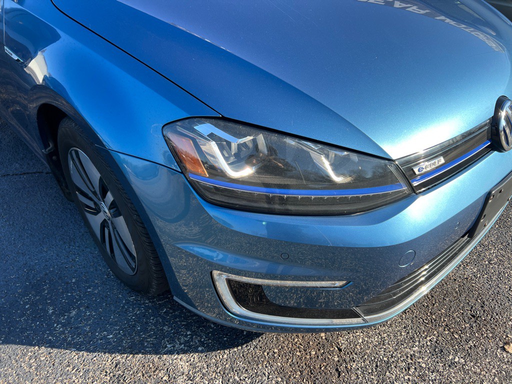 2015 Volkswagen Golf Image 3