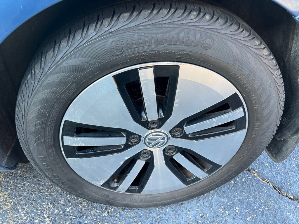 2015 Volkswagen Golf Image 10