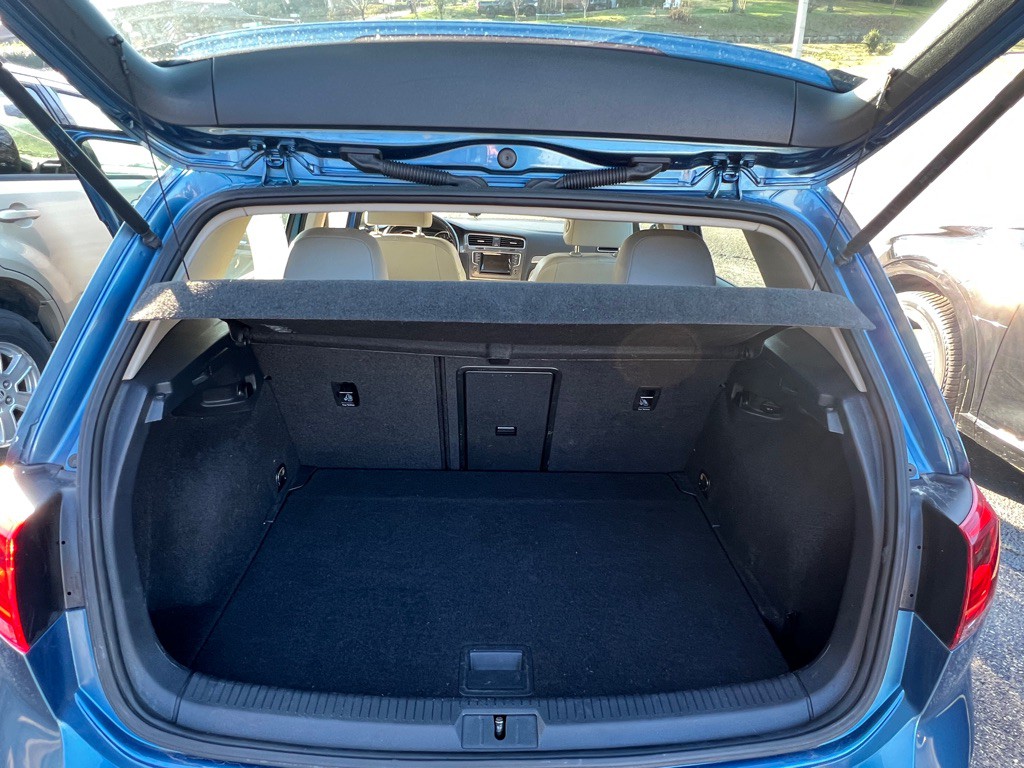 2015 Volkswagen Golf Image 19