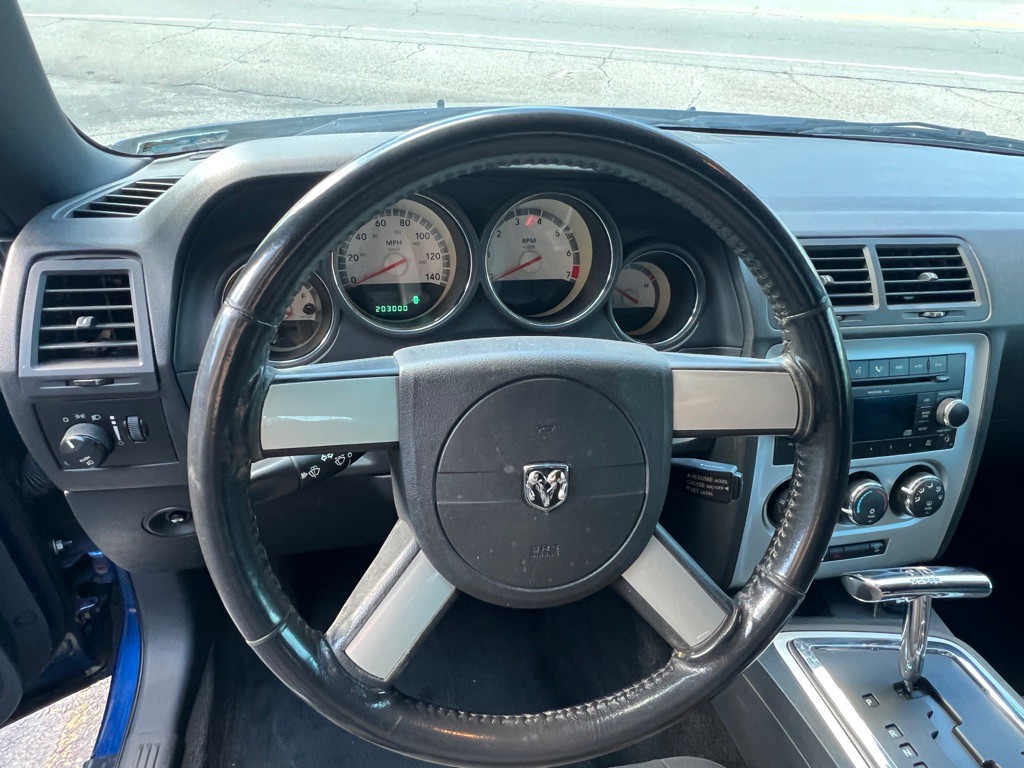 2009 Dodge Challenger Image 14